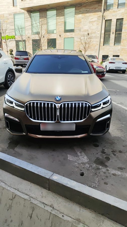 BMW 7 серии VI (G11/G12) Рестайлинг 2020