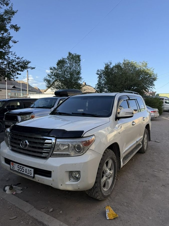 Toyota Land Cruiser