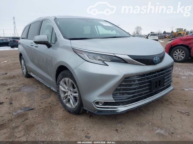 Toyota Sienna IV
