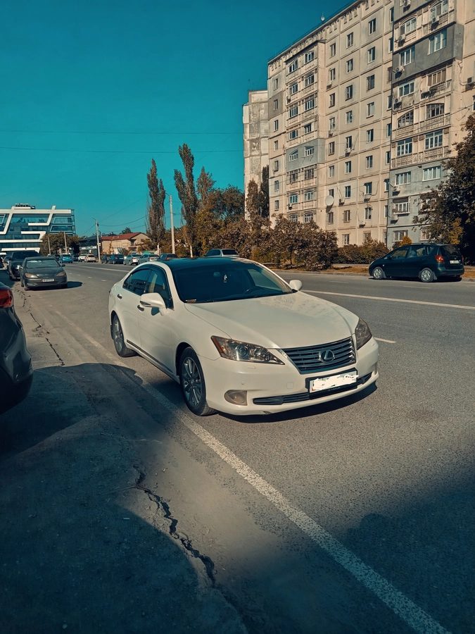 Lexus ES V Рестайлинг 2011