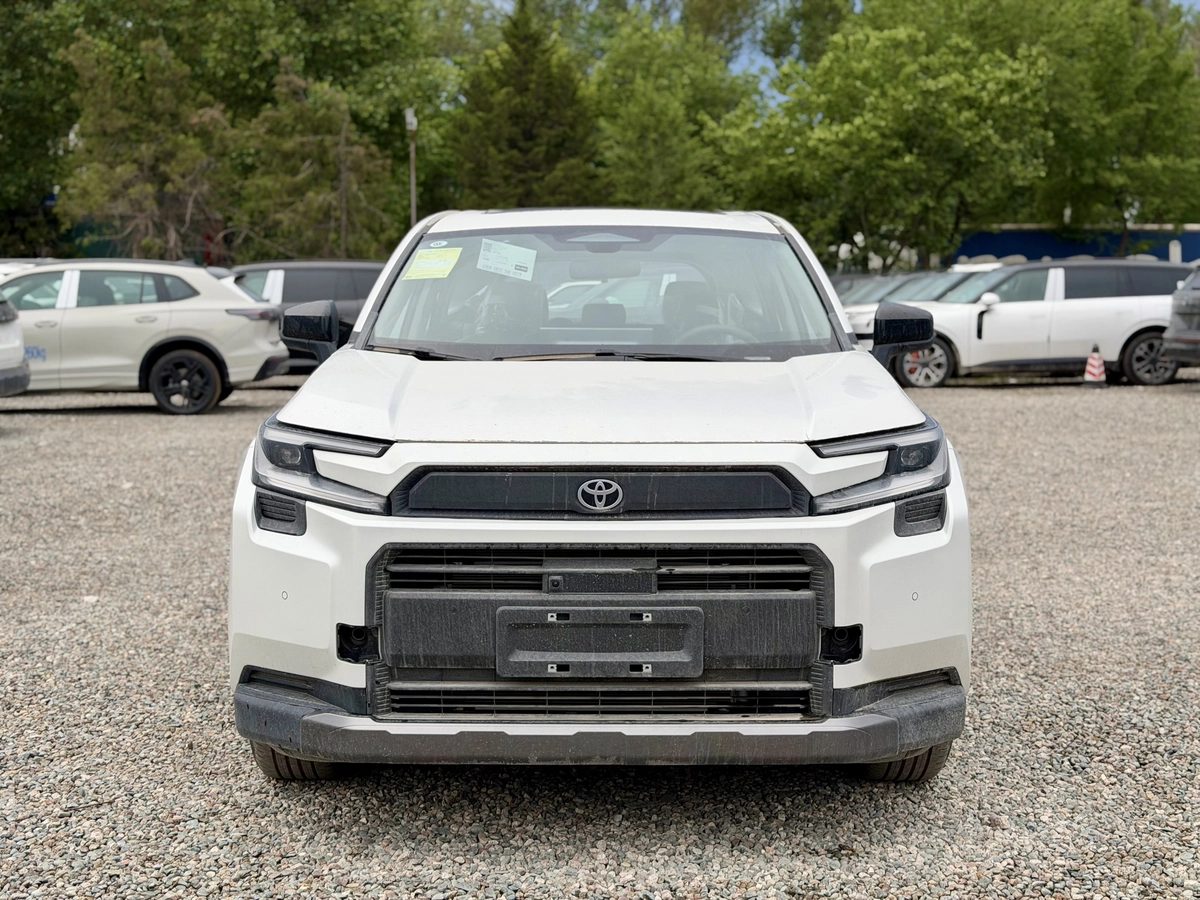 Toyota RAV4 V (XA50) 2026