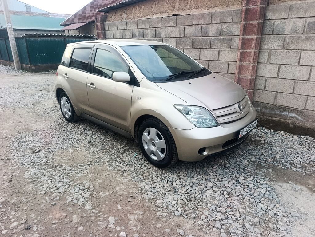 Toyota Ist