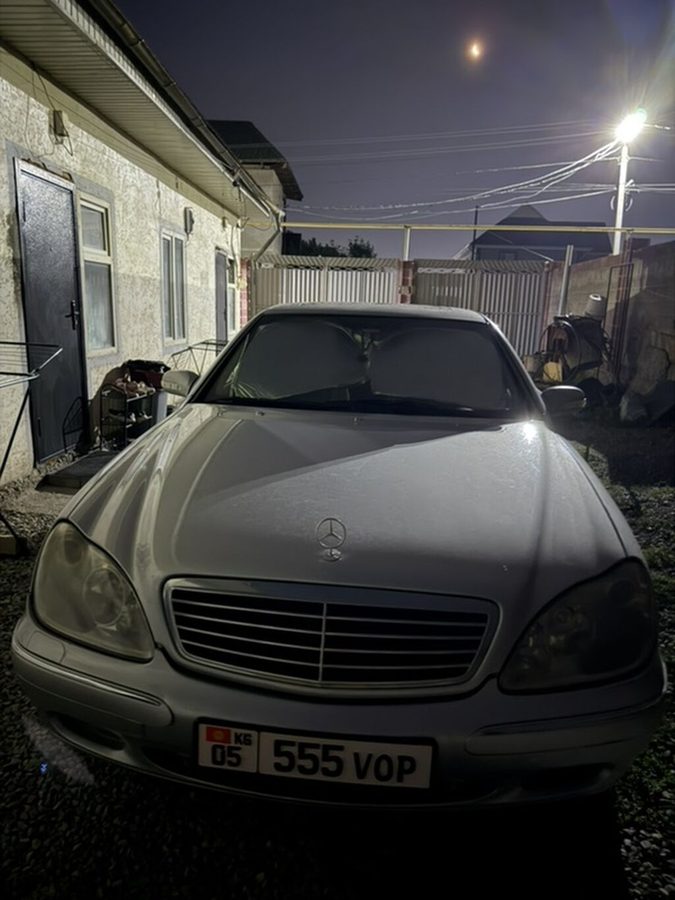 Mercedes-Benz S-Class