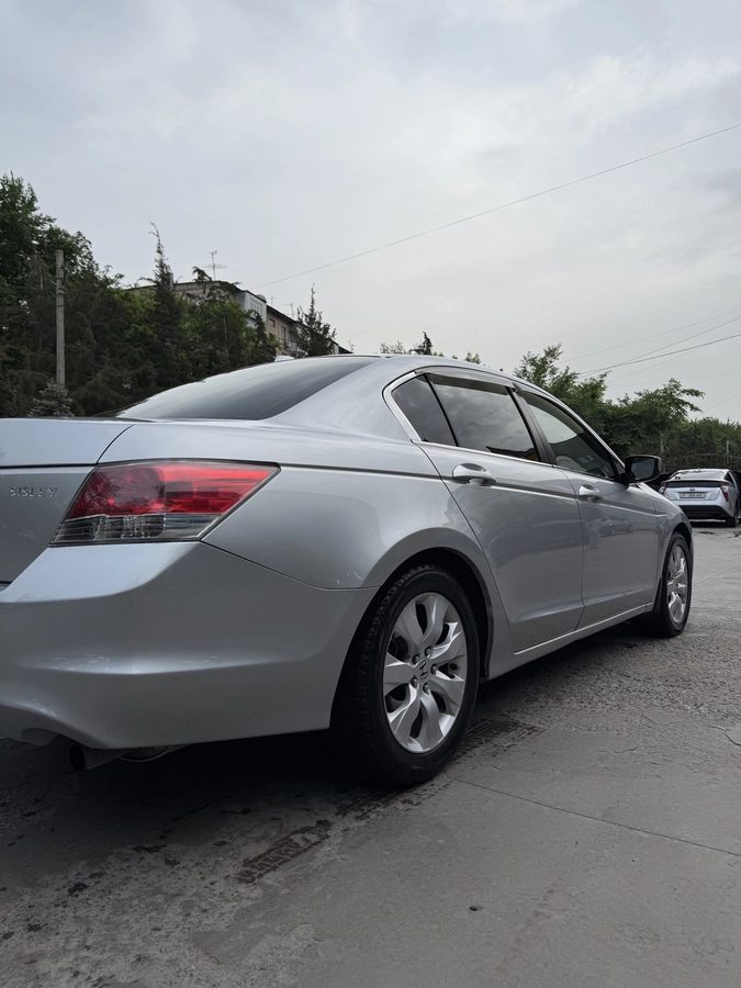 Honda Accord VIII 2.4 AT