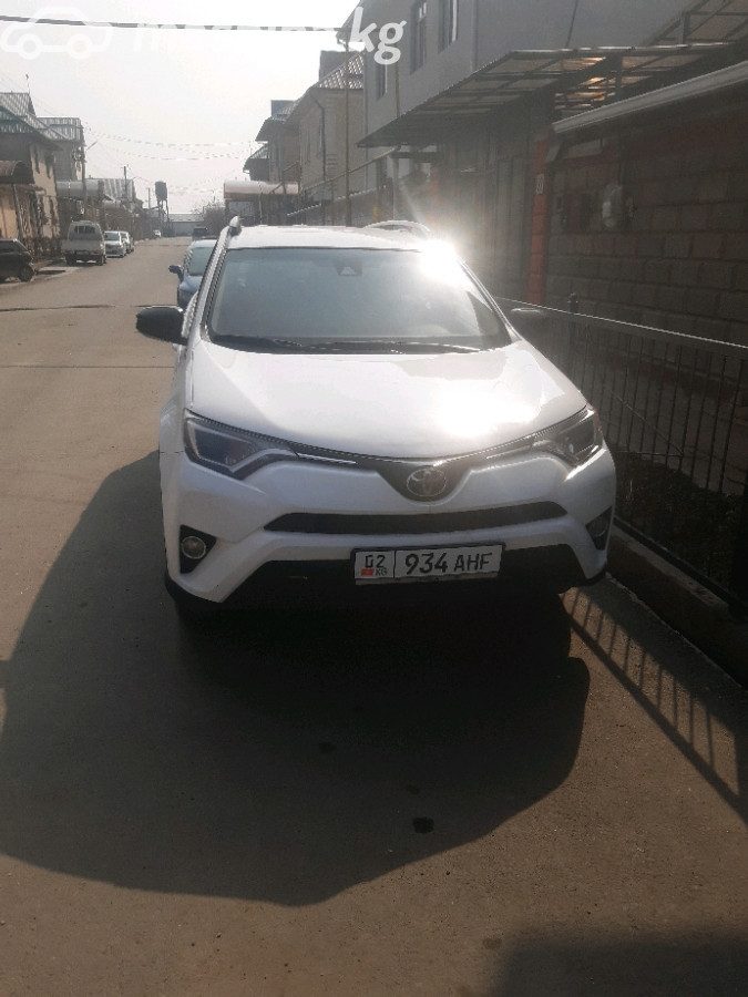 Toyota RAV4 IV (XA40) Рестайлинг