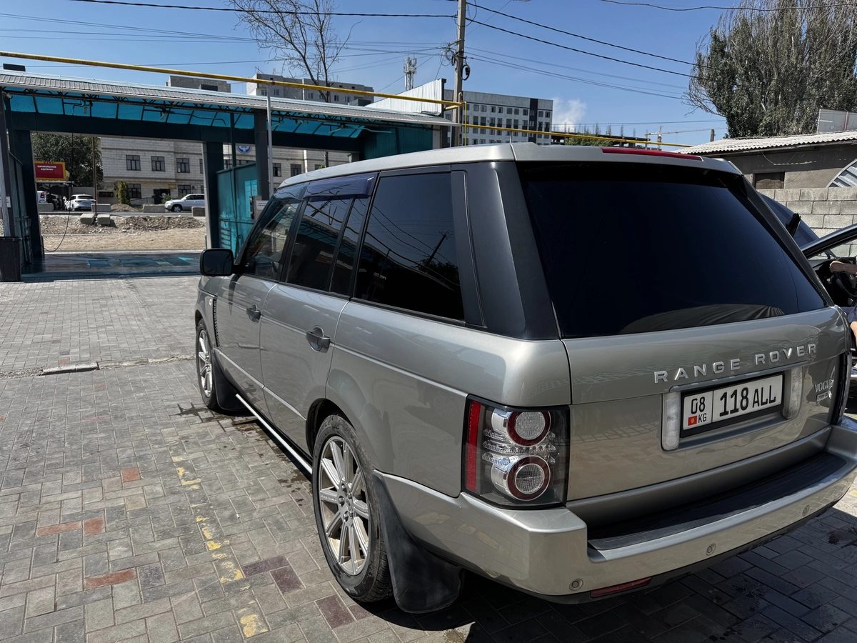 Land Rover Range Rover III Рестайлинг 2 2011