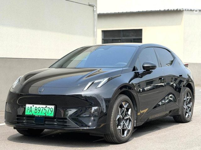Lynk &amp; Co Z20
