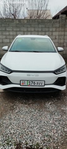 BYD E2