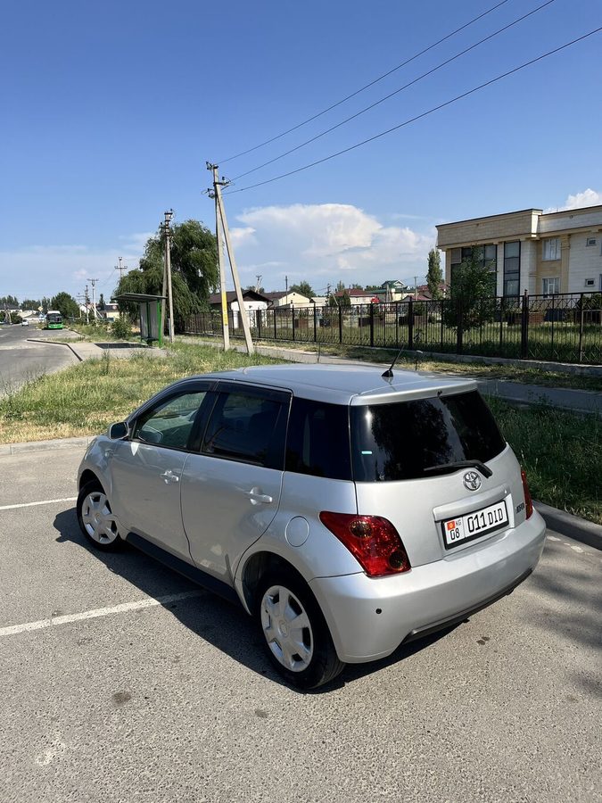 Toyota Ist