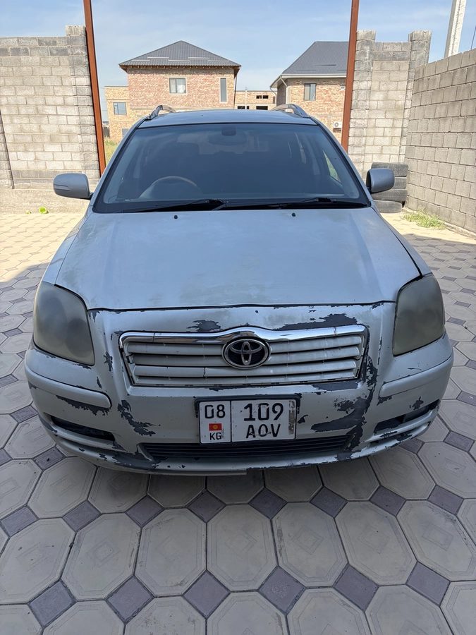 Toyota Avensis II 2003
