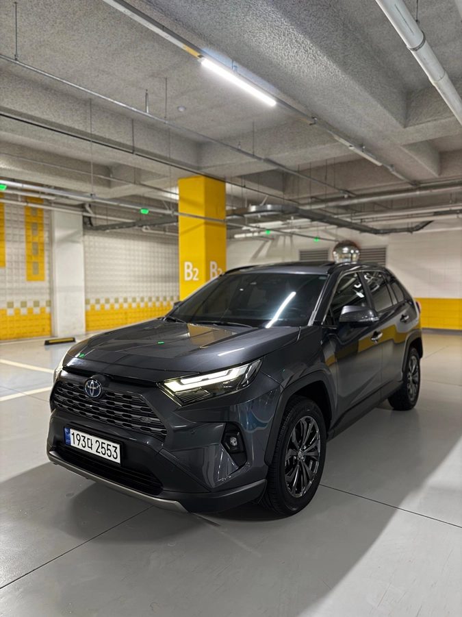 Toyota RAV4 V (XA50) 2023