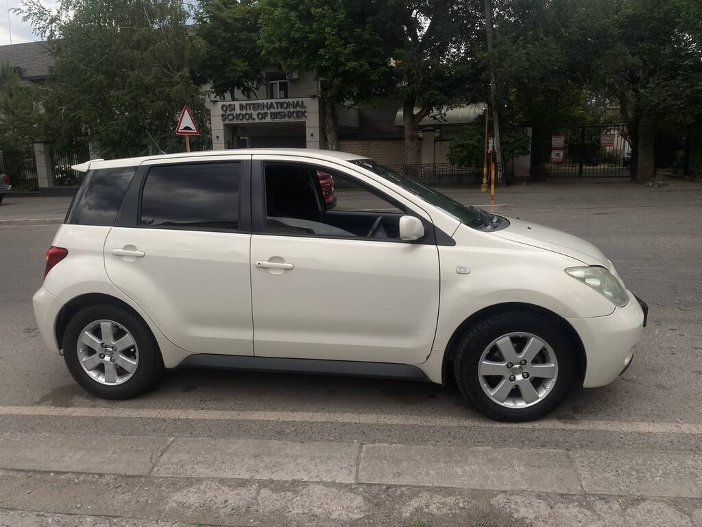 Toyota Ist