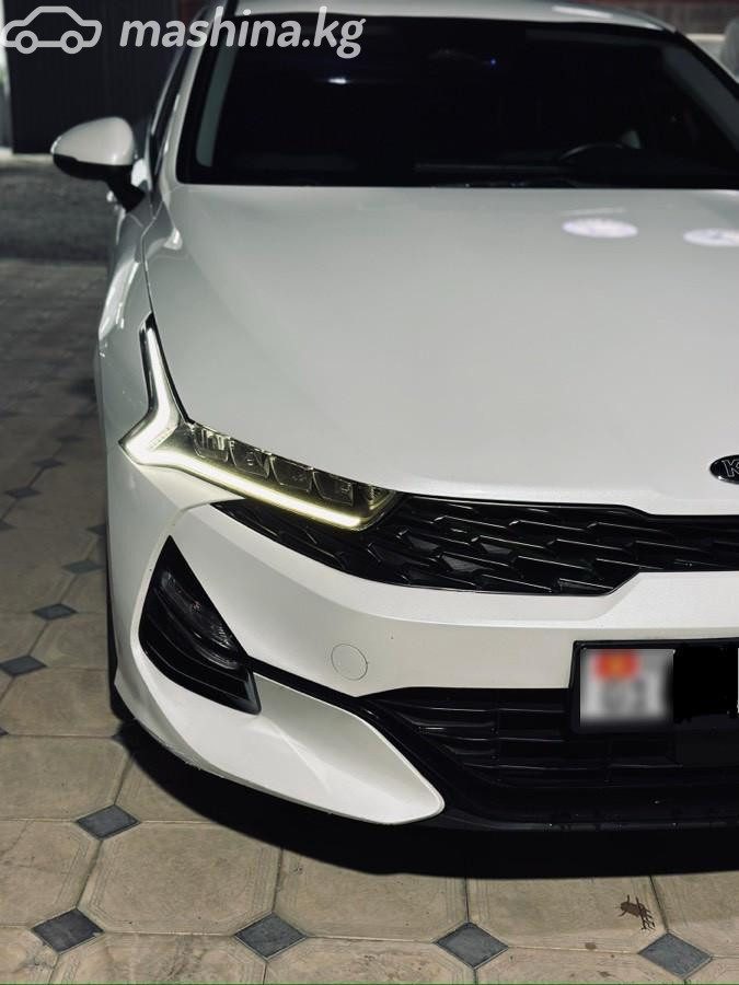 Kia K5 III