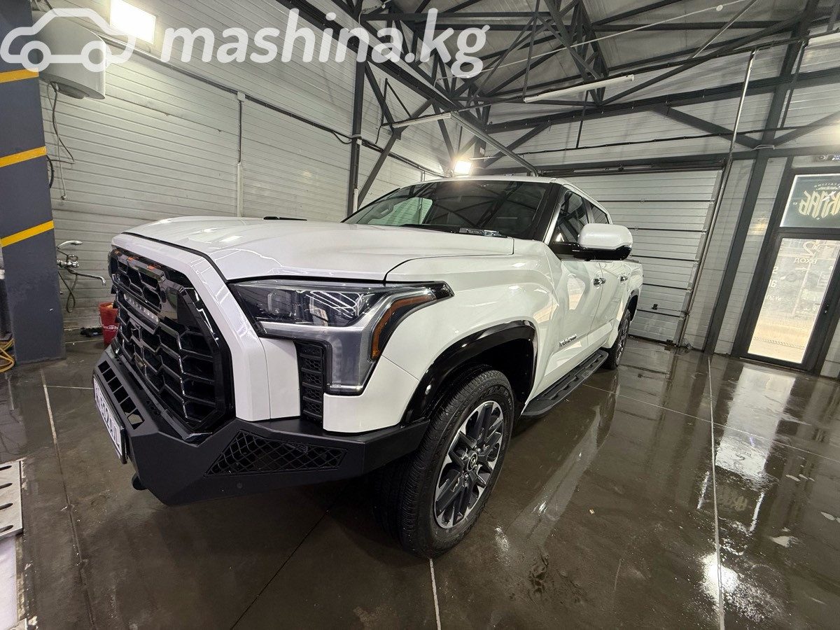 Toyota Tundra III