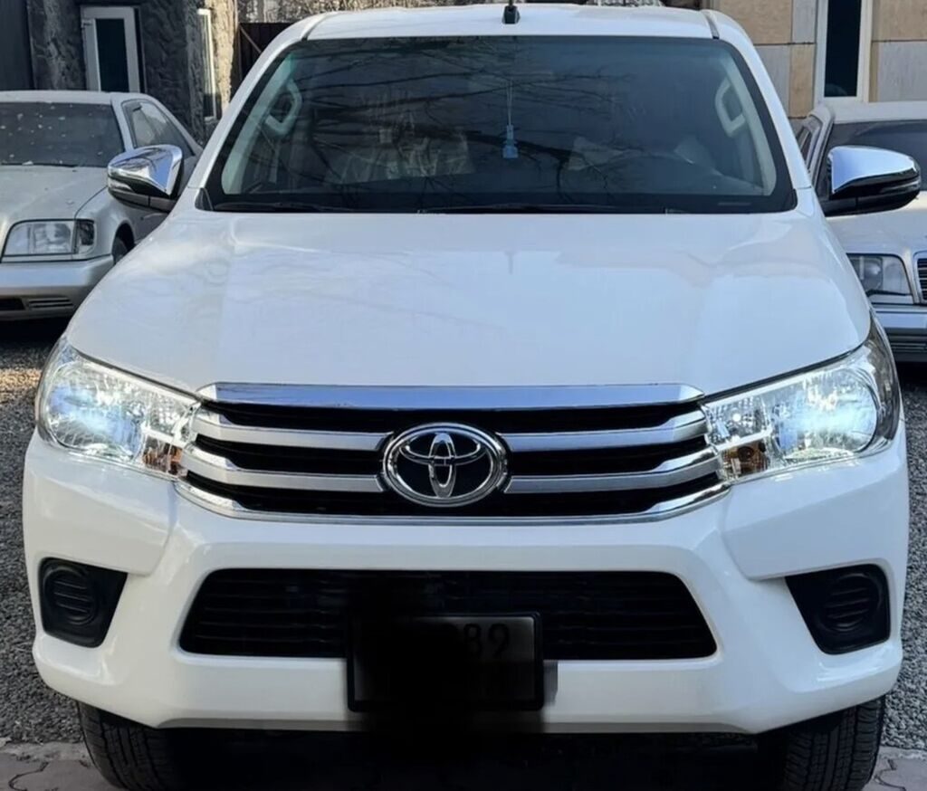Toyota Hilux
