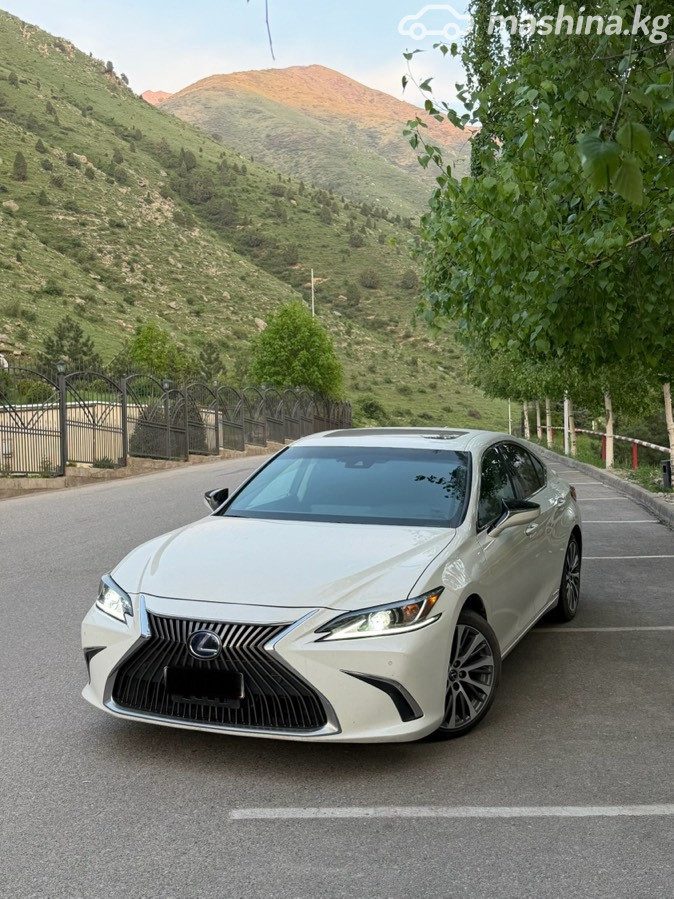 Lexus ES