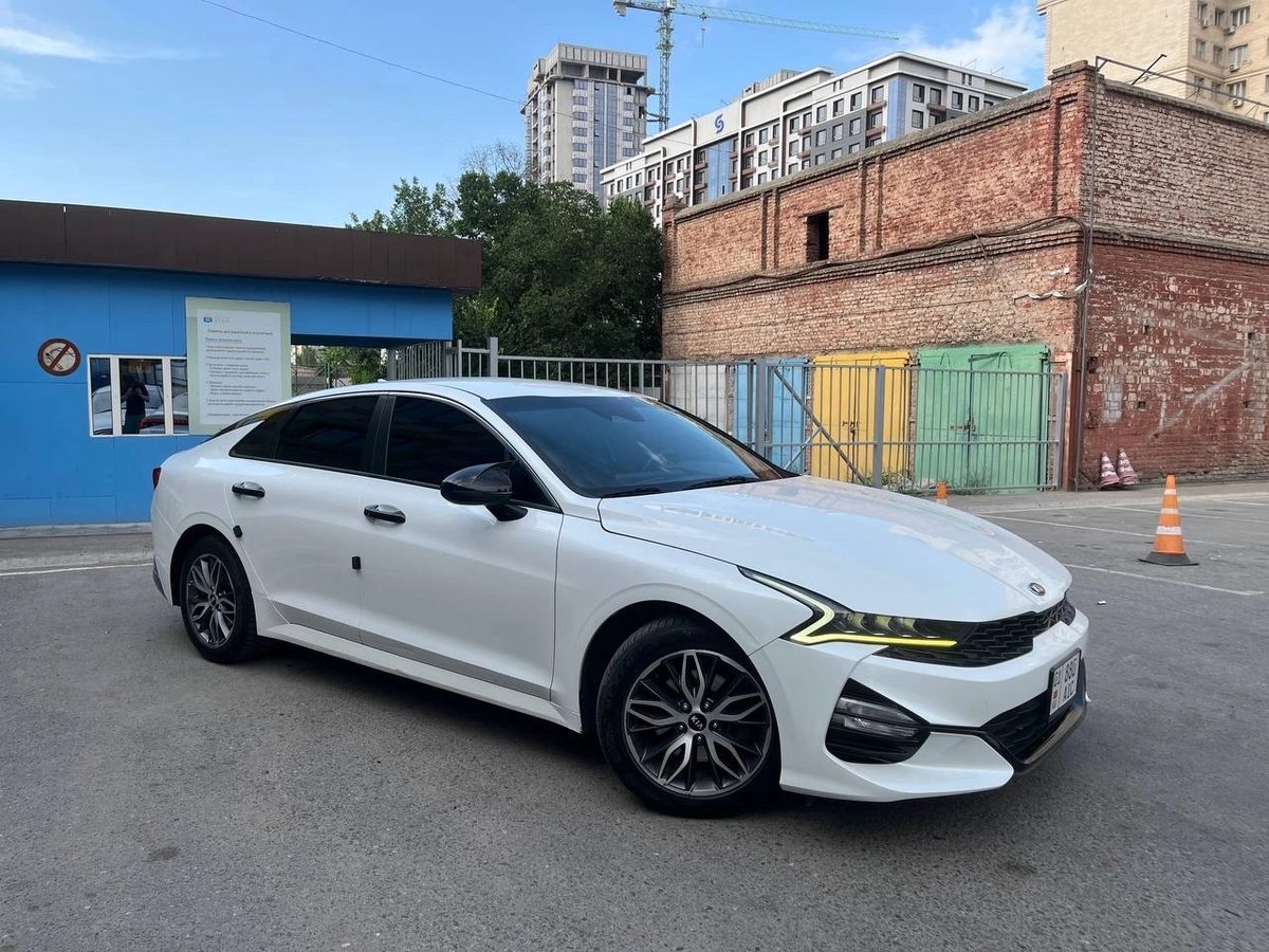 Kia K5 III 2019