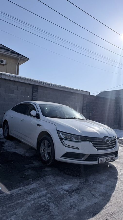 Renault SM6