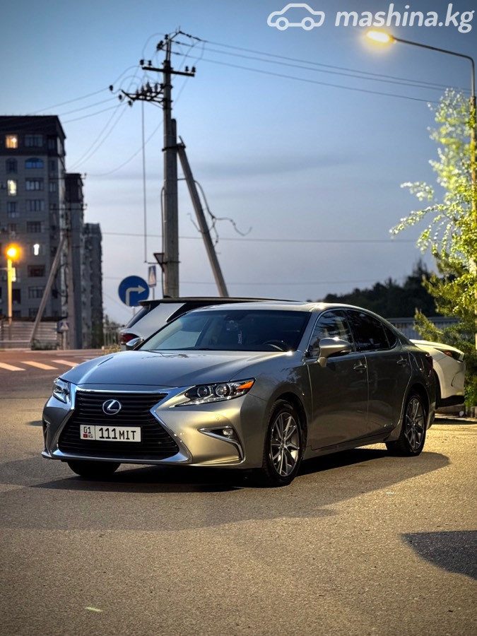 Lexus ES