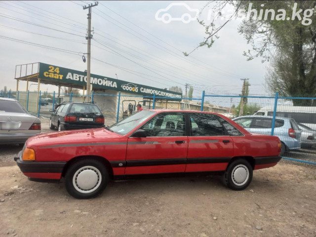 Audi 100