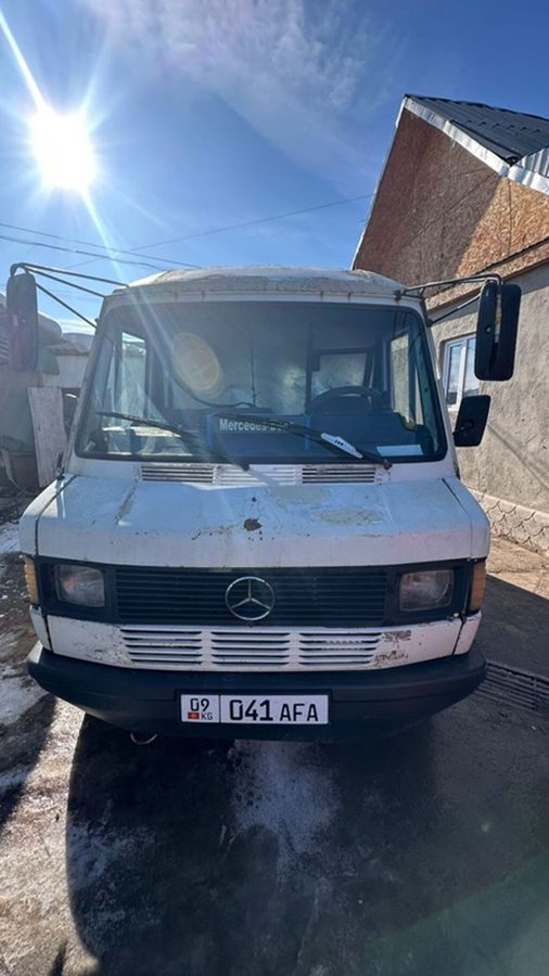 Mercedes-Benz T1