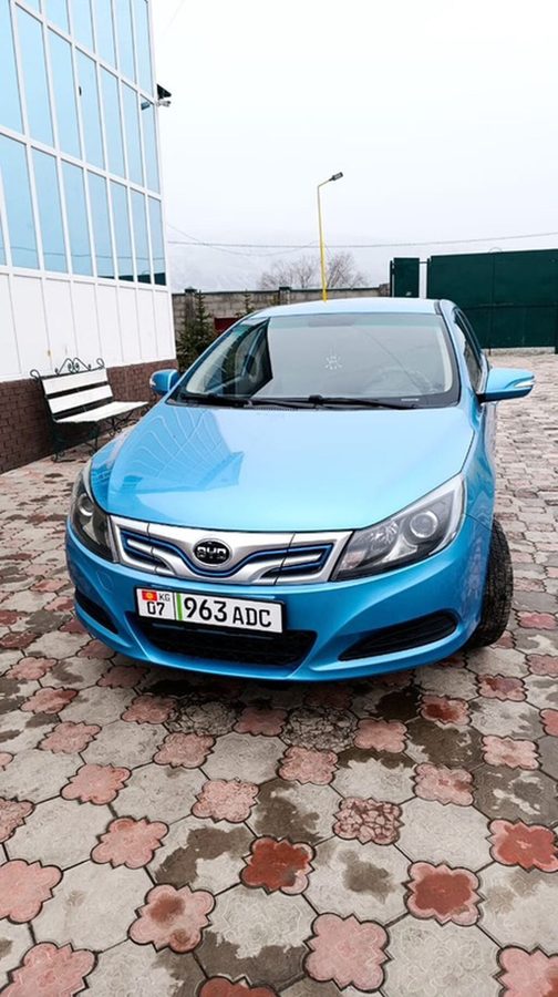 BYD E5