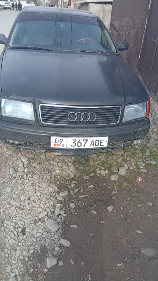 Audi 100