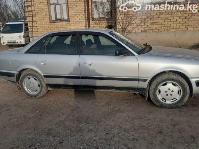 Audi 100