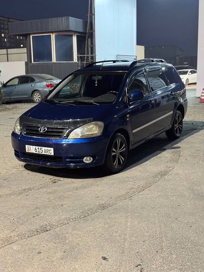 Toyota Avensis Verso