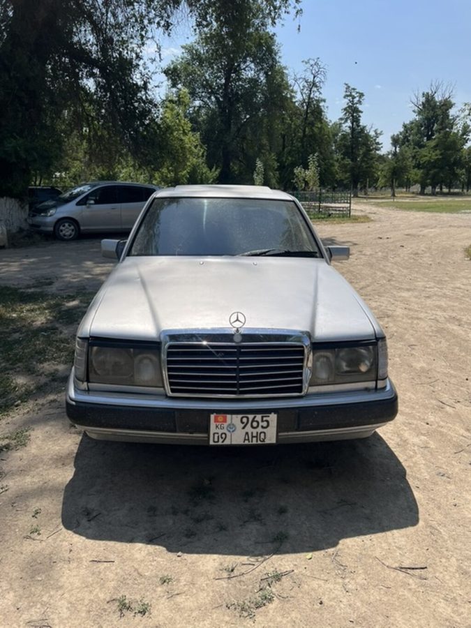 Mercedes-Benz W124