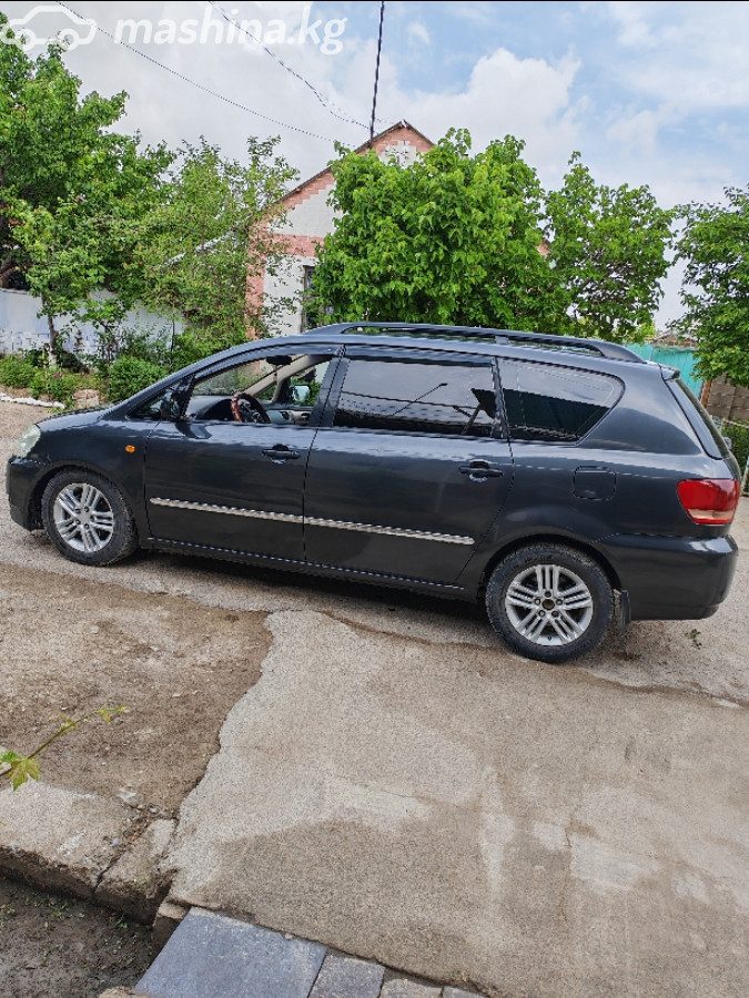 Toyota Avensis Verso