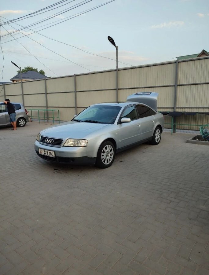 Audi A6