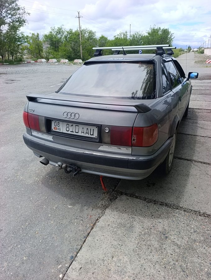 Audi 80