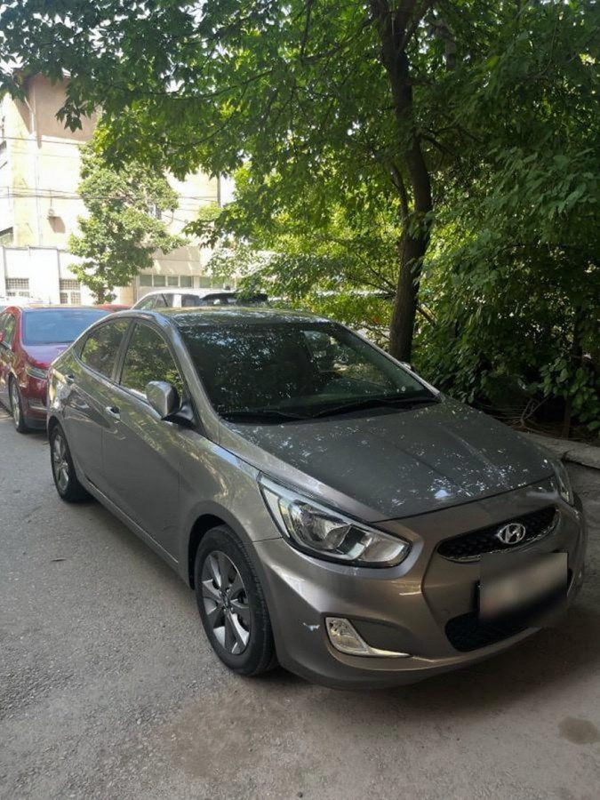 Hyundai Accent IV