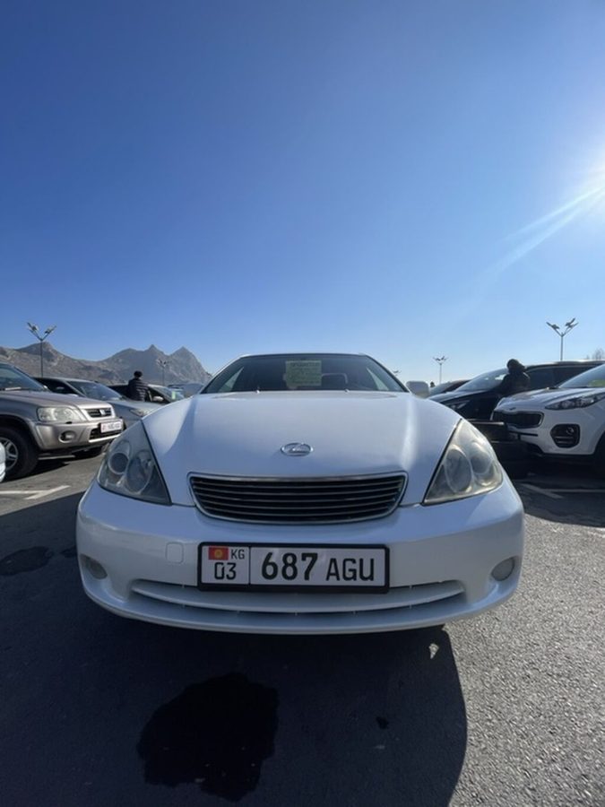 Lexus ES