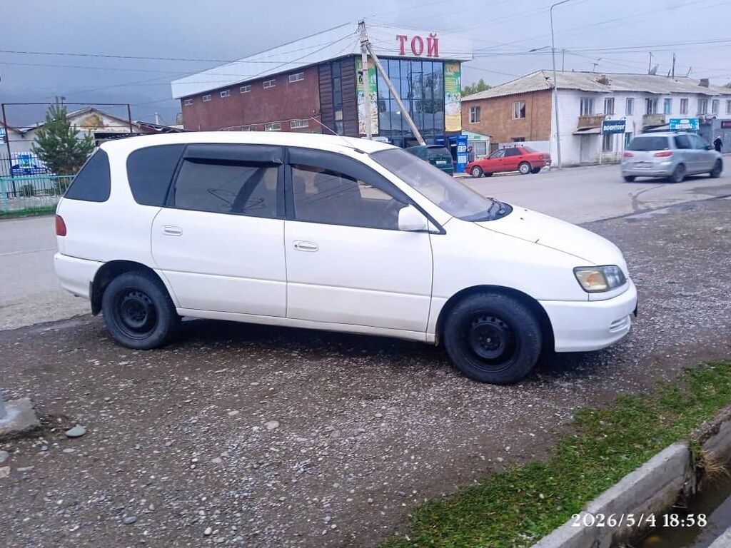 Toyota Ipsum