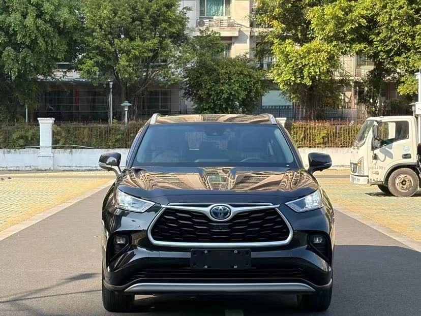 Toyota Highlander IV (U70) 2022