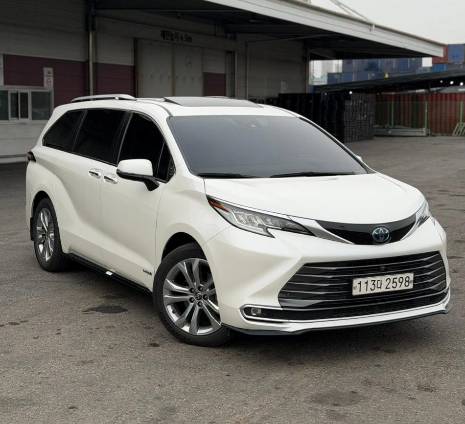 Toyota Sienna IV 2021