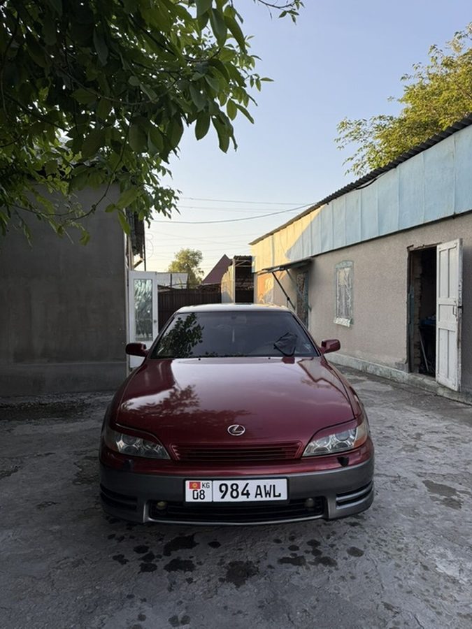 Lexus ES