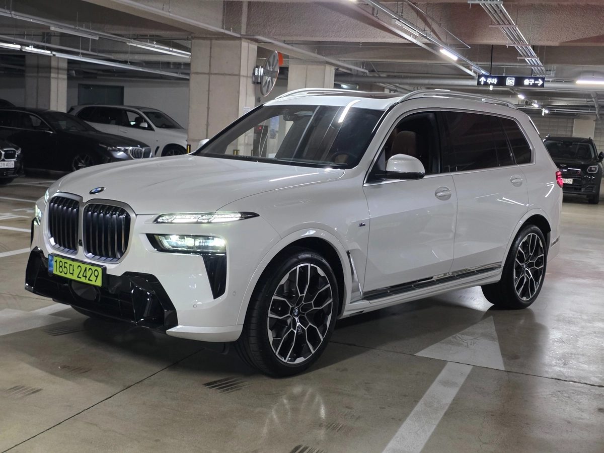 BMW X7 I (G07) Рестайлинг 2025