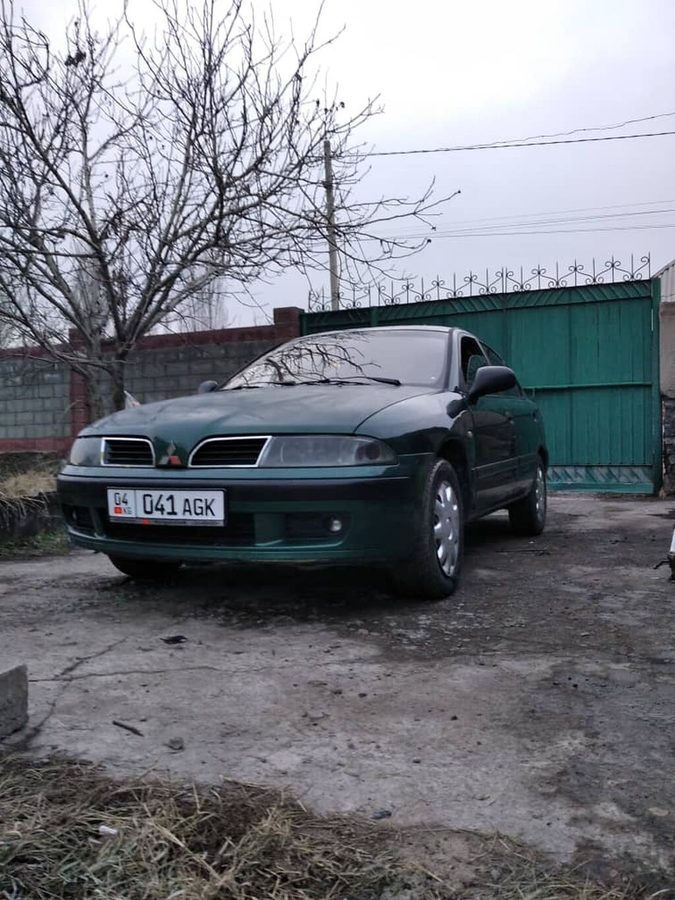 Mitsubishi Carisma
