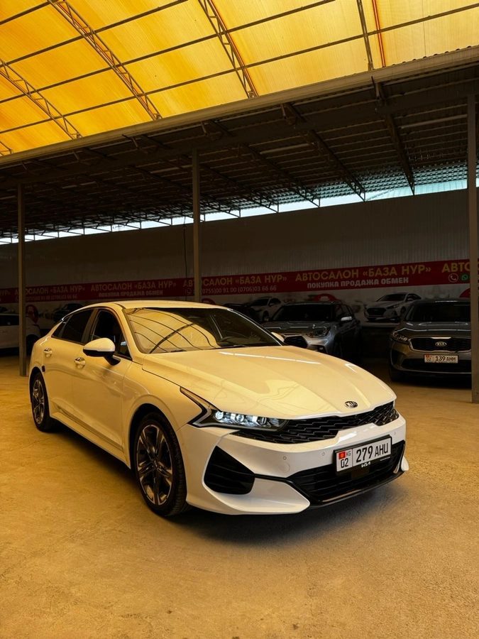Kia K5 III 2019