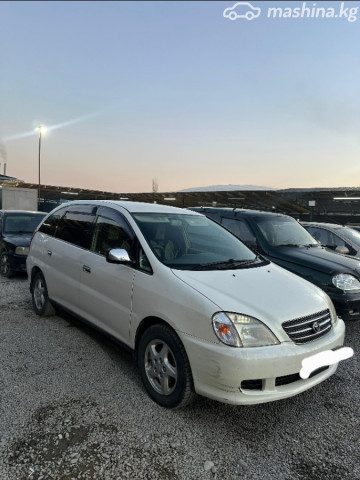 Toyota Nadia