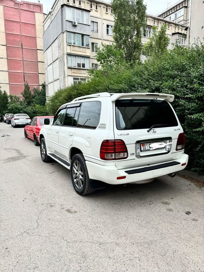 Lexus LX