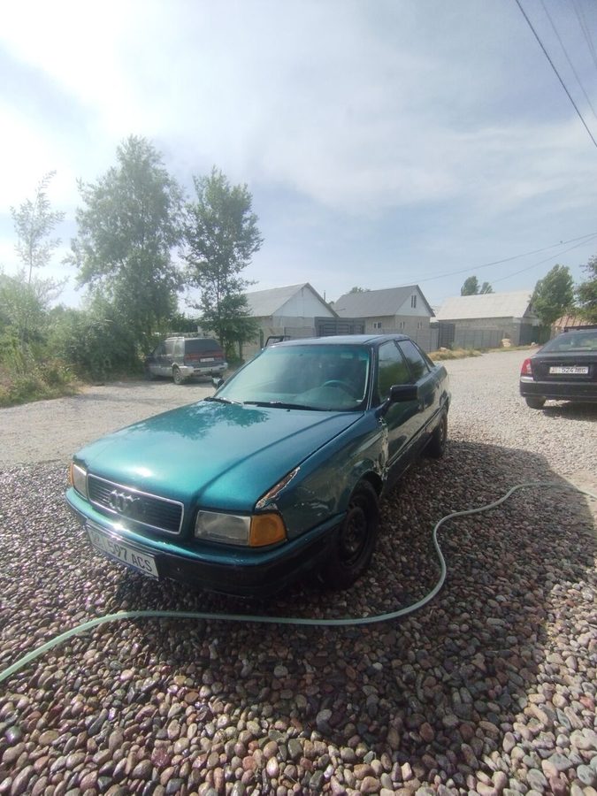 Audi 80