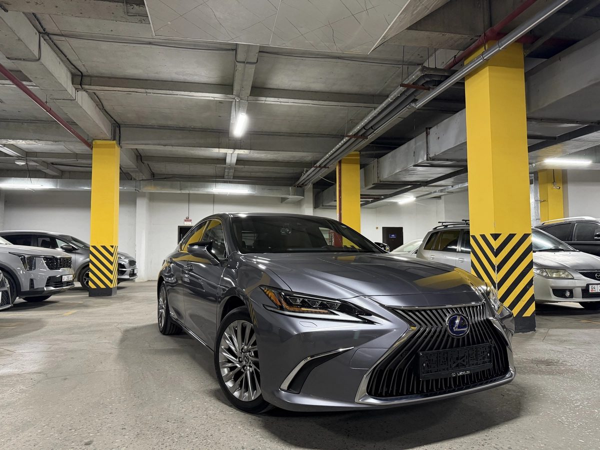 Lexus ES VII 2021