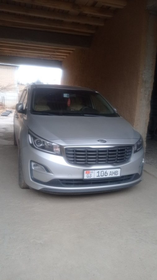 Kia Carnival