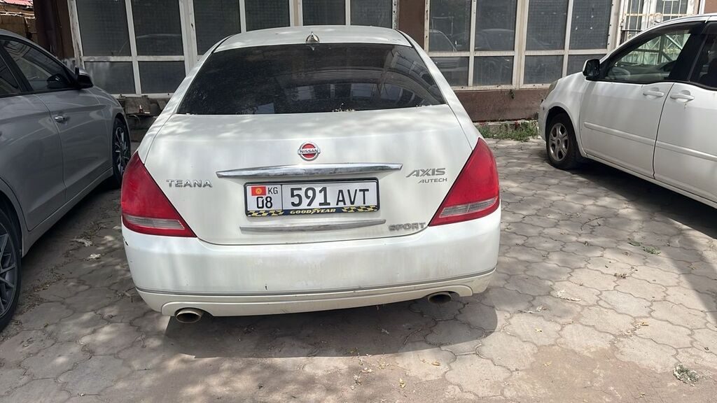 Nissan Teana