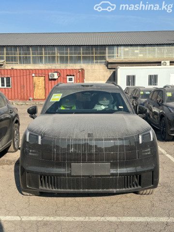 Lynk &amp; Co 900
