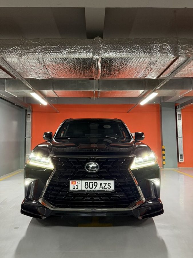 Lexus LX